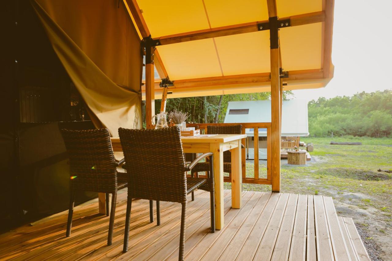 Глемпінг Шатро Hotell Ul'yaniki Eksteriør bilde