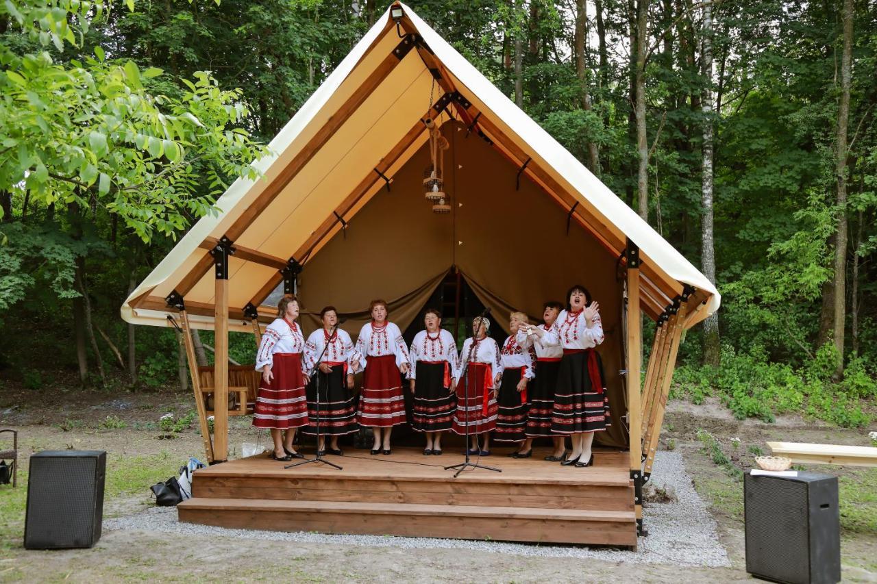 Глемпінг Шатро Hotell Ul'yaniki Eksteriør bilde