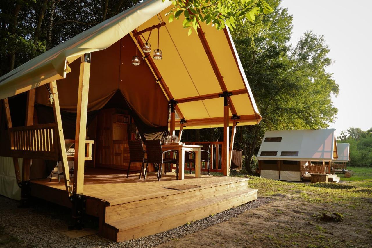 Глемпінг Шатро Hotell Ul'yaniki Eksteriør bilde